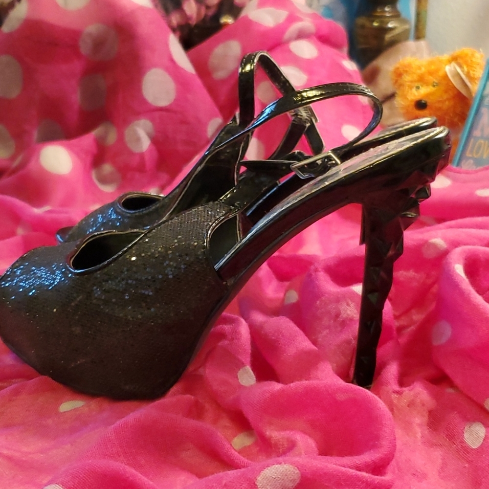 N by Nicole Miller Sparkly High Heels